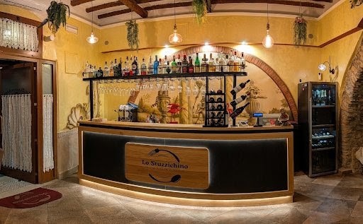 Ristorante Lo Stuzzichino - Sala interna e coperti